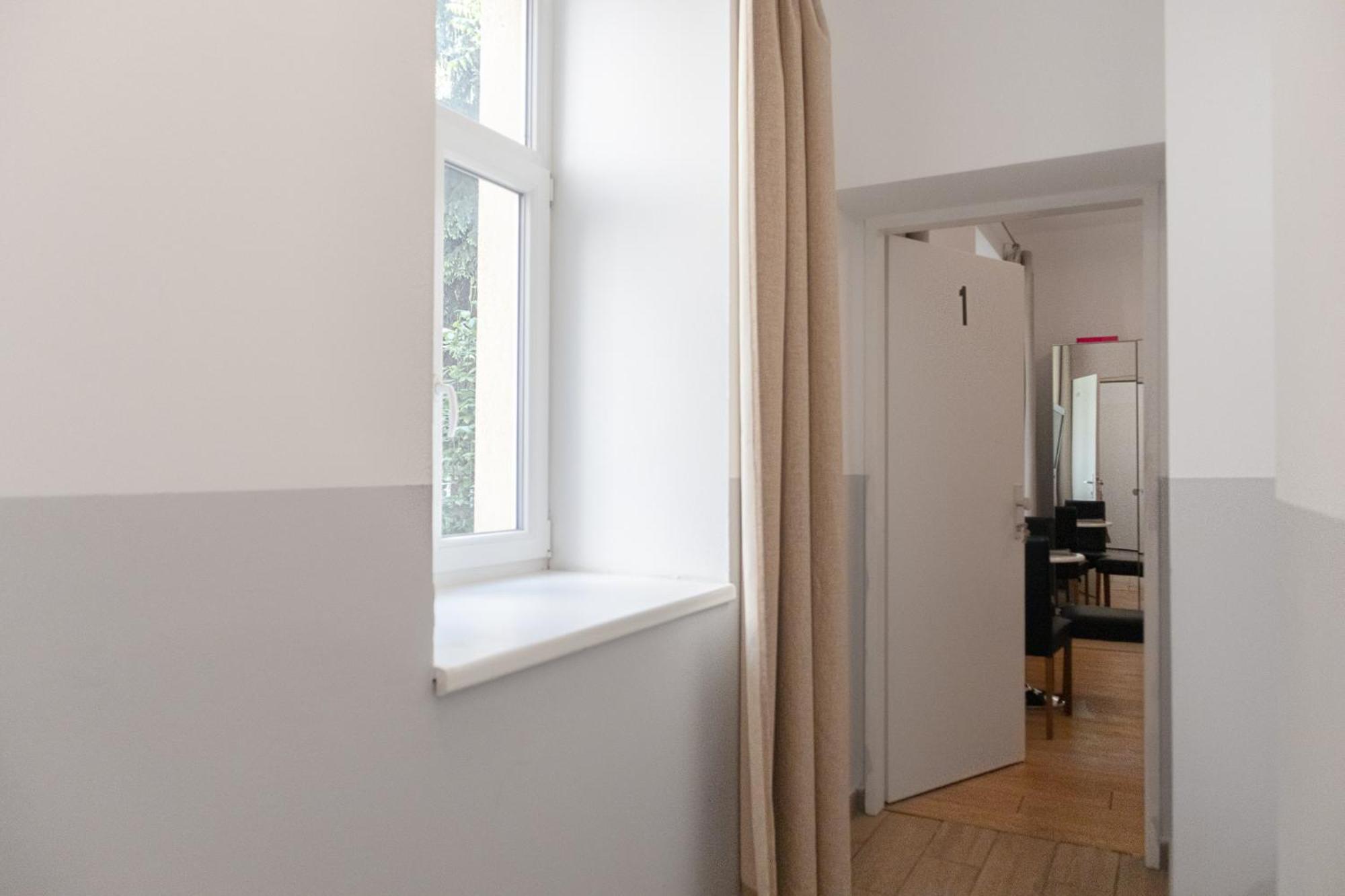 Lovely 2Br Shared Apartment, Enkplatz U3, 15Min To Center Wenen Buitenkant foto