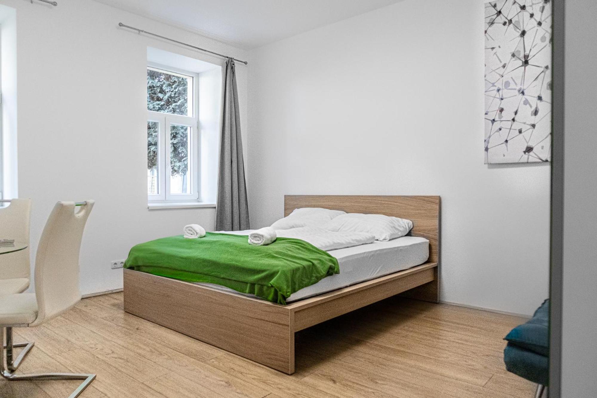 Lovely 2Br Shared Apartment, Enkplatz U3, 15Min To Center Wenen Buitenkant foto