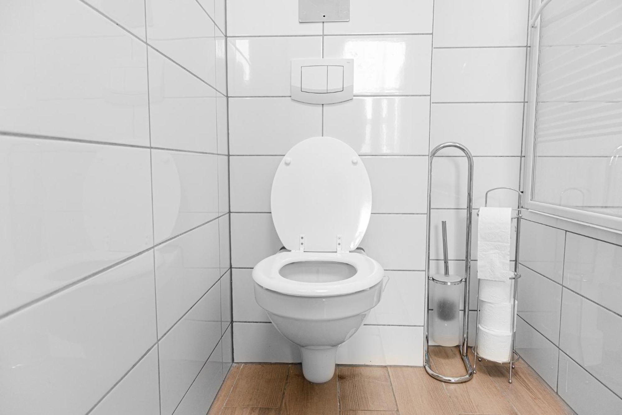 Lovely 2Br Shared Apartment, Enkplatz U3, 15Min To Center Wenen Buitenkant foto