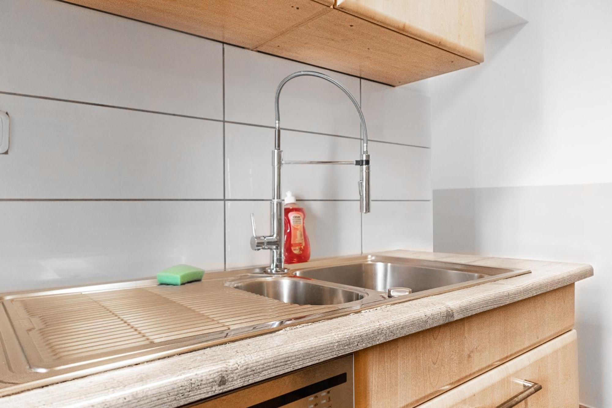 Lovely 2Br Shared Apartment, Enkplatz U3, 15Min To Center Wenen Buitenkant foto